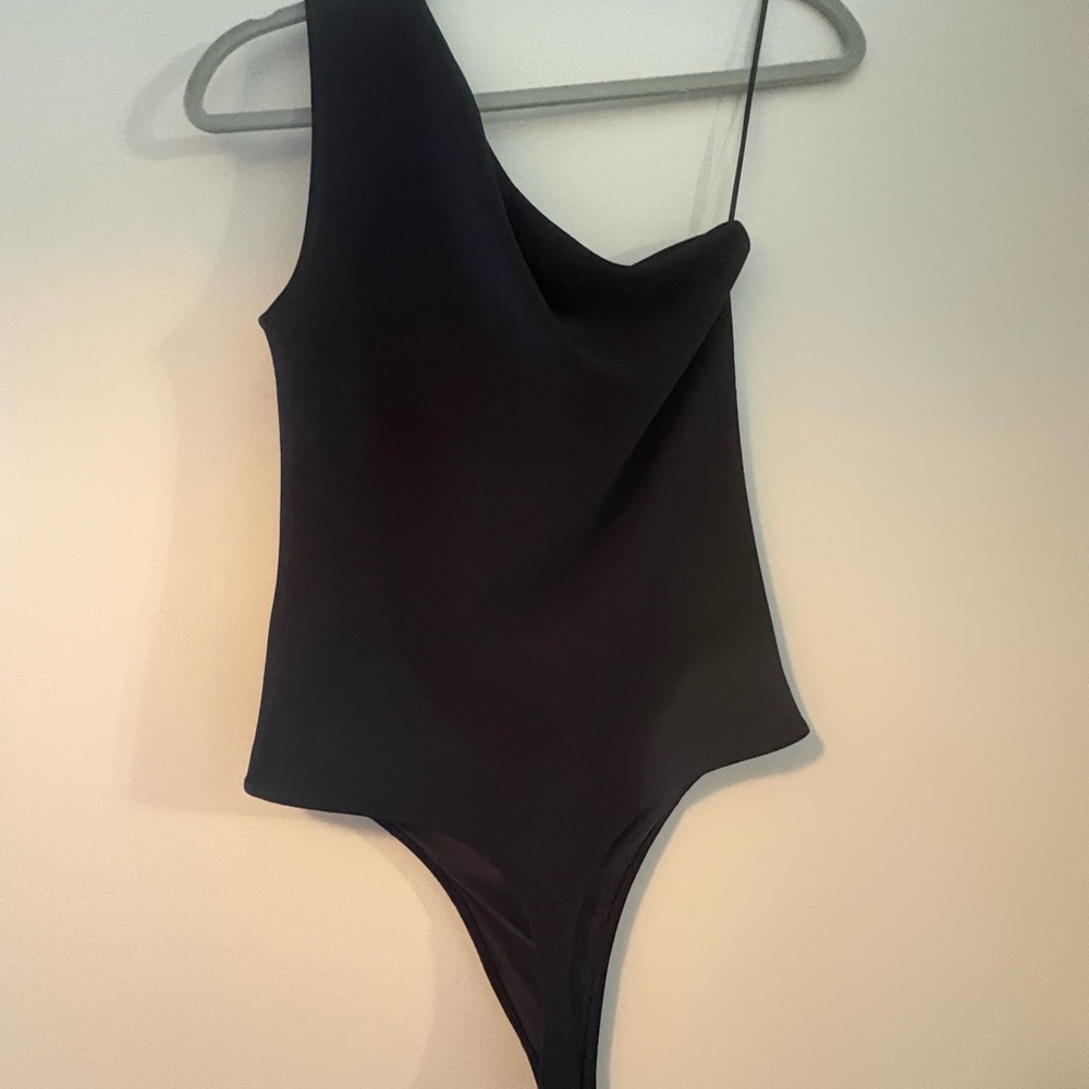 Abercrombie & Fitch Black Asymmetric One-Shoulder Bodysuit